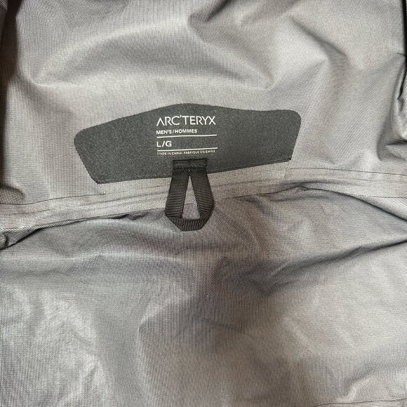 Men's Arcteryx Black Casual Waterproof Breathable Hooded Hard Shell Jacket L - Picture 5 of 7